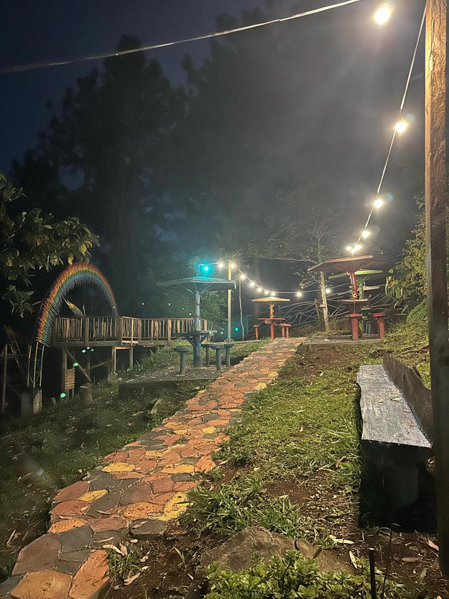 Hostal Sueno Paraiso- Observatorio Astronomico ポパヤン エクステリア 写真